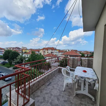 Къща За Гости Яневи Guest house 3*